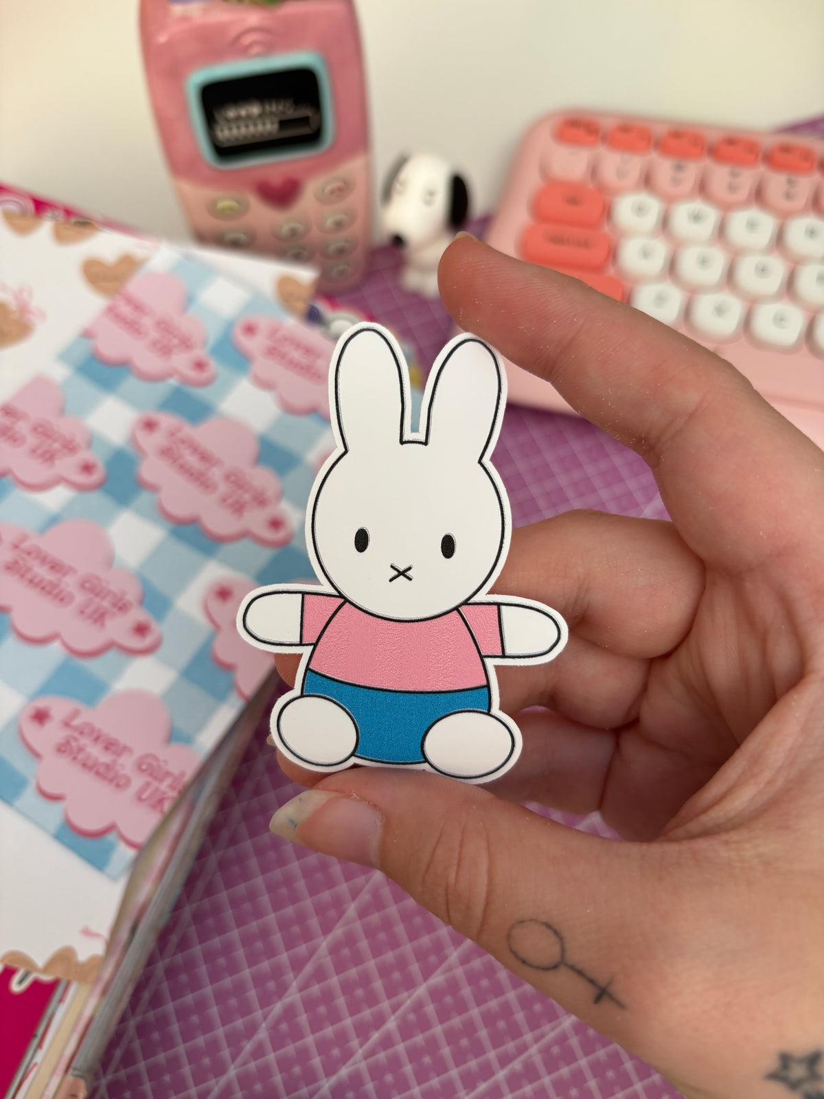 teddy bunny vinyl sticker